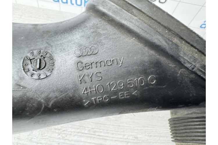 Патрубок повітряного фільтра правий Audi A8 (D4) 2010-2017 4H0129510C