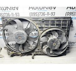 Вентилятор радіатора дифузор в зборі VW Touran 1.9tdi 2003-2010