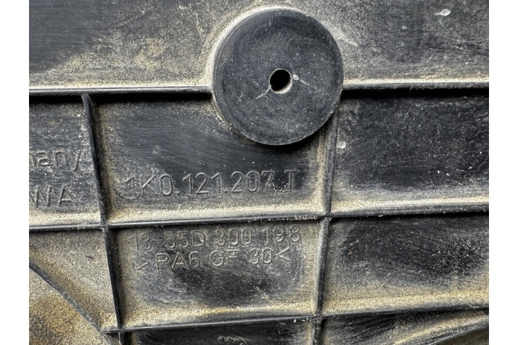 Вентилятор радіатора дифузор в зборі VW Touran 1.9tdi 2003-2010 1K0121207T Вентилятор радіатора дифузор в зборі VW Touran 1.9tdi 2003-2010 1K0121207T