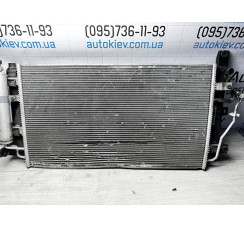 Радіатор кондиціонера конденсер Nissan Leaf 2013-2017 цілий не гарний