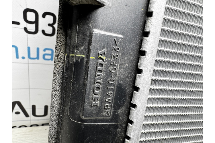 Радиатор охлаждения основной Honda Civic X 16-21 2.0 состояние нового 190105BAA01 Радиатор охлаждения основной Honda Civic X 16-21 2.0 состояние нового 190105BAA01