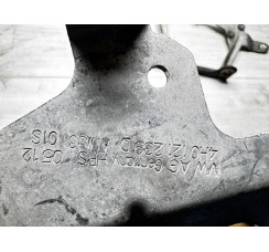 Кронштейн додаткового радіатора Audi A8 D4 2010-2017 правий