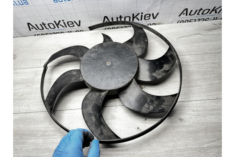 Вентилятор охолодження двигуна Volvo XC90 2016 - Дефект 31338305