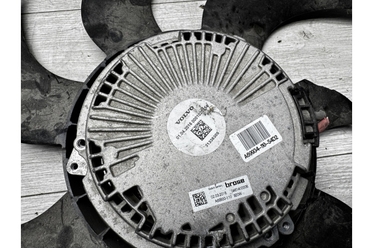 Вентилятор охолодження двигуна Volvo XC90 2016 - Дефект 31338305