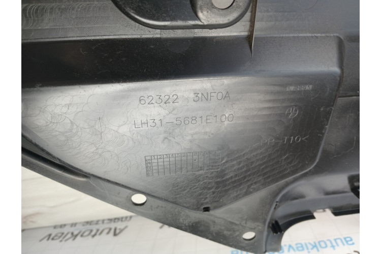 Накладка радіатора верхня Nissan Leaf 2013-2017 623223NF0A Накладка радіатора верхня Nissan Leaf 2013-2017 623223NF0A