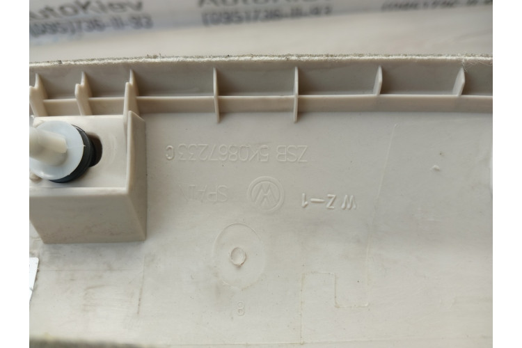 Накладка передня ліва Volkswagen Golf VI (PA) 2009-2013 5K0867233C