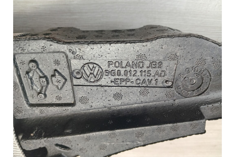 Пінопласт під інструмент верх Volkswagen Golf VII 2012-2020 5G0012115AD