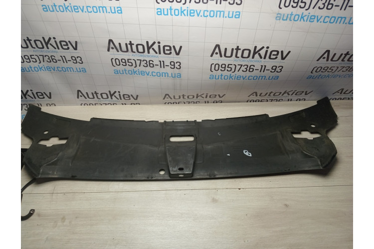 Накладка передньої панелі Audi A8 4H 2010-2017 4H0807081 Накладка передньої панелі Audi A8 4H 2010-2017 4H0807081