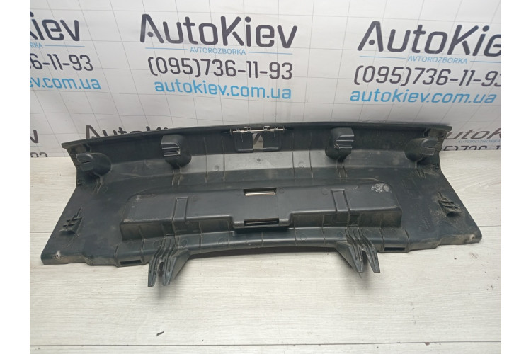 Облицовка двери багажника Audi A3 8P 2003-2013 8P0863471