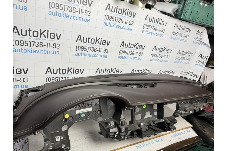 Торпедо передня Audi A8 S8 D4 w12 коричнева шкіра рядок 4H1857009 Торпедо передня Audi A8 S8 D4 w12 коричнева шкіра рядок 4H1857009