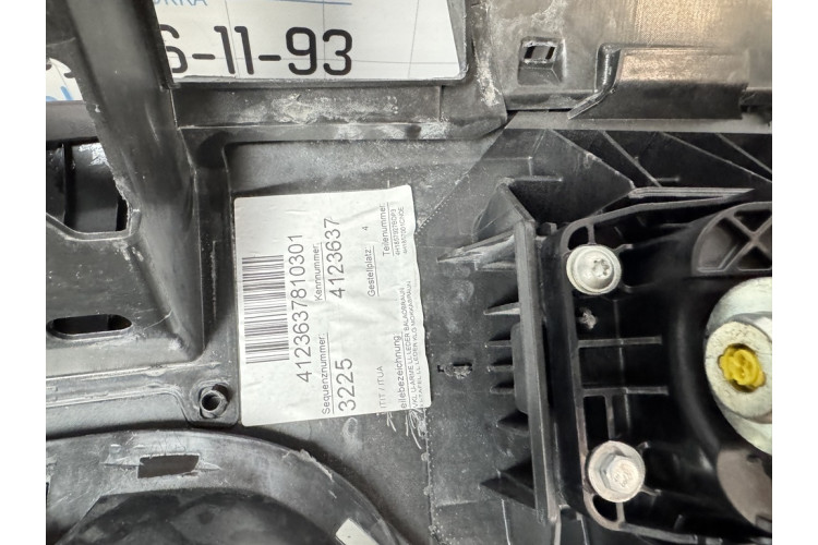 Торпедо передня Audi A8 S8 D4 w12 коричнева шкіра рядок 4H1857009 Торпедо передня Audi A8 S8 D4 w12 коричнева шкіра рядок 4H1857009