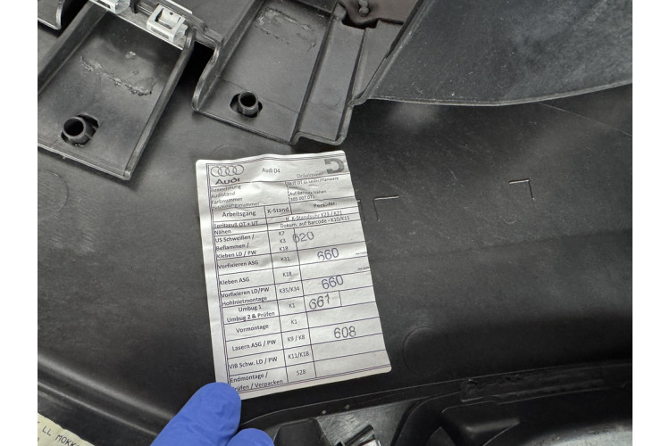 Торпедо передня Audi A8 S8 D4 w12 коричнева шкіра рядок 4H1857009 Торпедо передня Audi A8 S8 D4 w12 коричнева шкіра рядок 4H1857009