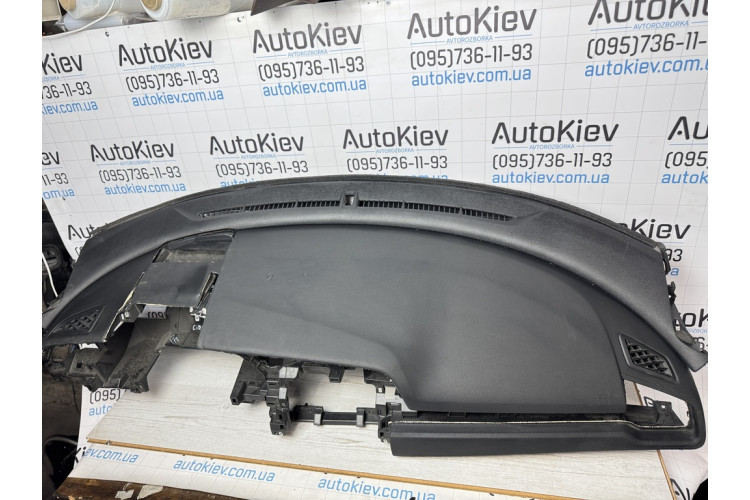 Торпедо передняя панель с AIRBAG Honda Civic X FC 2016-2021 черная дефект на фото 77100TBAA00ZA