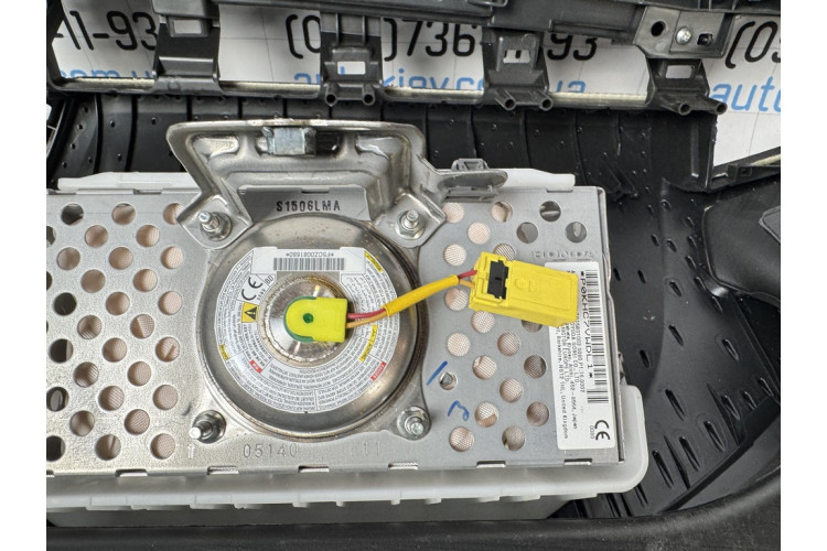 Торпедо передняя панель с AIRBAG Honda Civic X FC 2016-2021 черная дефект на фото 77100TBAA00ZA