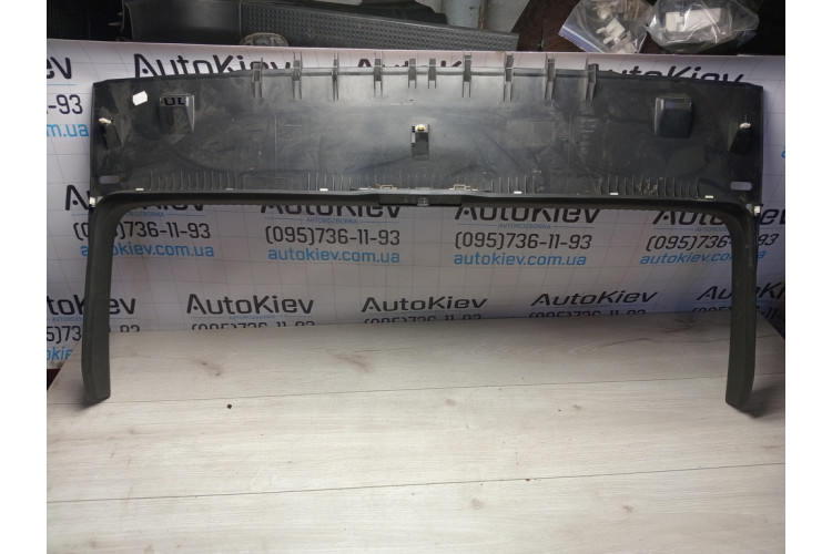 Накладка панели боковины багажника Volkswagen Golf V 2003-2009 1K6863459 Накладка панели боковины багажника Volkswagen Golf V 2003-2009 1K6863459