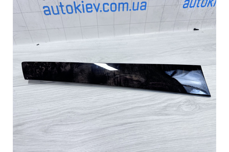 Декоративна накладка (лак) задньої лівої двері Audi A8 [4H] 2010-2017 4H0867419