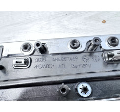 Декоративна накладка дверей задньої лівої (у зборі) Audi A8 [4H] 2010-2017