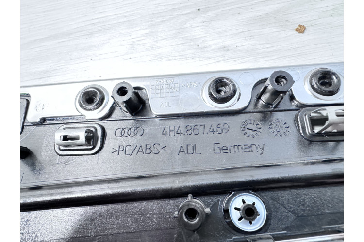 Декоративная накладка двери задней левой (в сборе) Audi A8 [4H] 2010-2017 4H4867469