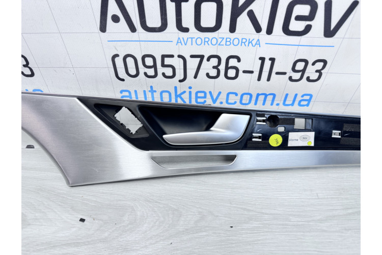 Декоративная внутренняя накладка правой передней двери (Алюминий. В сборе) Audi A8 [4H] 2010-2017 4H0867102