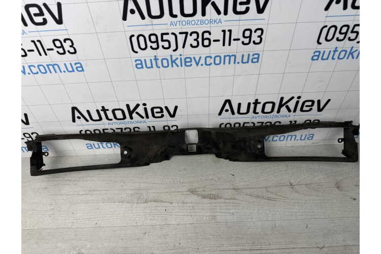 Дефлектор радиатора верхний Audi A8 (D4) 20010-2017 4H0121333A