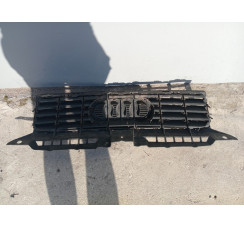  Решетка радиатора Audi A3 8P 2003-2013