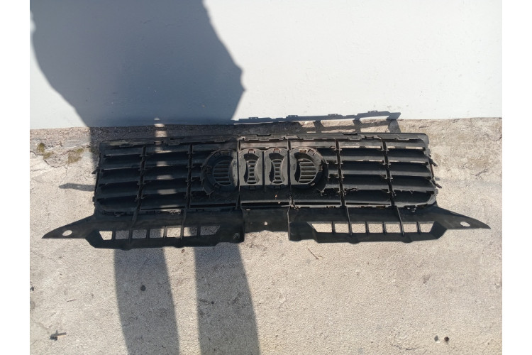 Решетка радиатора Audi A3 8P 2003-2013 8P3853651