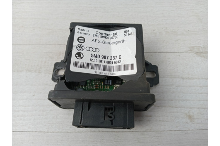 Модуль керування (ебу) адаптивного освітлення Volkswagen Golf VI 2009-2013 5M0907357C