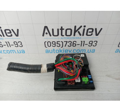 Блок запобіжників двигуна Nissan Leaf 2013-2017