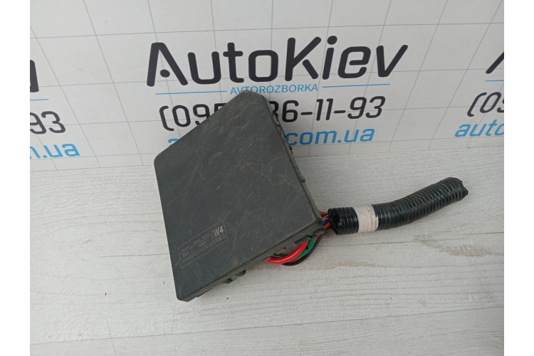 Блок запобіжників двигуна Nissan Leaf 2013-2017 284B73NA3A Блок запобіжників двигуна Nissan Leaf 2013-2017 284B73NA3A