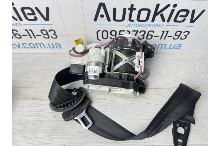 Ремень передний правый AUDI A8 D4 2010-2017 4H0857706