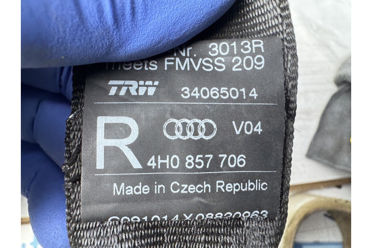 Ремень передний правый AUDI A8 D4 2010-2017 4H0857706