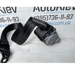 Ремінь зад центральний Audi A8 D4 2010-2017