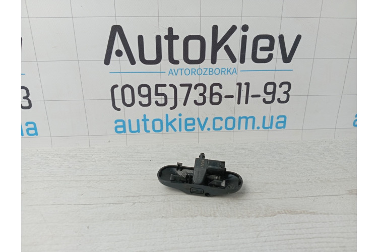 Форсунка омывателя лобового стекла Volkswagen Golf VI 2009-2013 5M0955986C