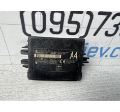 Блок эмобелайзера Toyota Prius 2009-2015