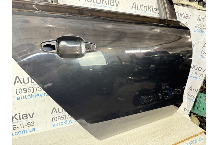 Двері задні права Audi A8 D4 Колір: LZ9Y коротка база 4H0833312