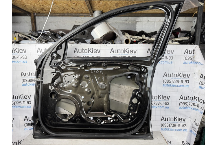 Дверь передняя правая Audi A8 D4 2010-2017 Цвет: коричневый LY8X 4H0831052B