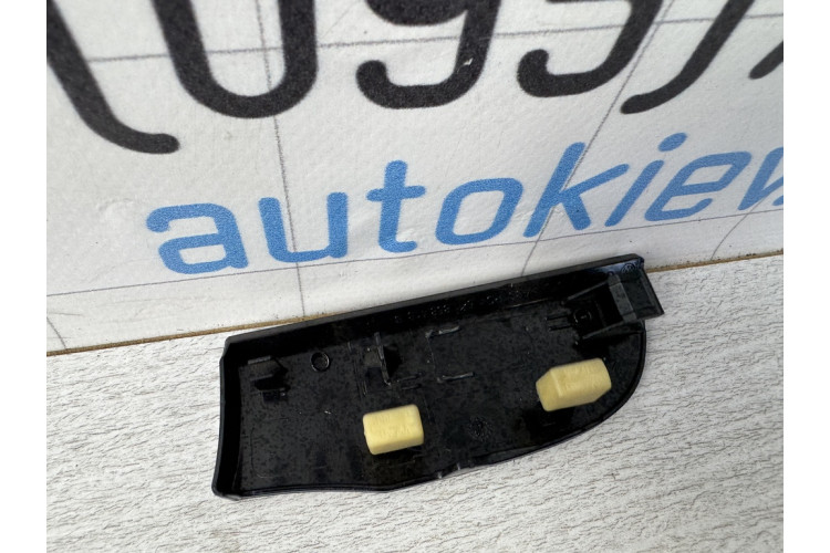 Накладка торпеди Volkswagen Golf VI 2009-2013 5K1858418B