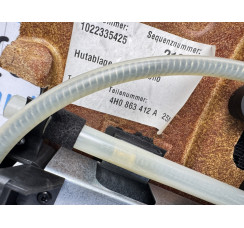 Полка задняя шторка черная Audi A8 D4 4H 2010-2017