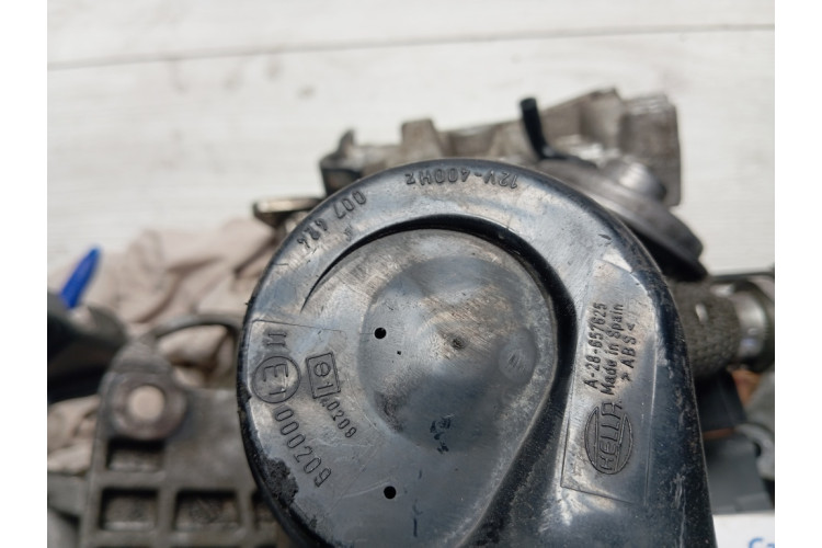 Гудок (сигнал клаксон) Volkswagen Touareg 2002-2010 A28657625