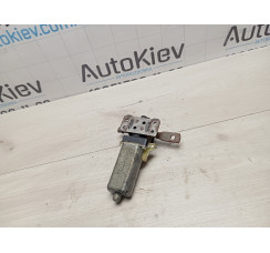 Моторчик регулировки сиденья Volkswagen Touareg 2002-2010