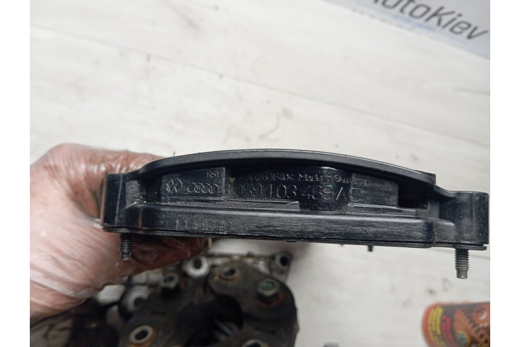 Кришка клапанна ліва 3.0tdi Volkswagen Touareg 2002-2010 059103469AC Кришка клапанна ліва 3.0tdi Volkswagen Touareg 2002-2010 059103469AC