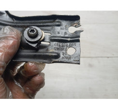 Кронштейн замку капота Volkswagen Golf VII 2012-2020