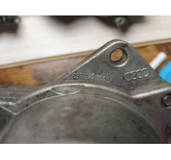 Насос вакуумний 2.5 tdi V6 Audi A4 B5 A6 C5 1997-2004