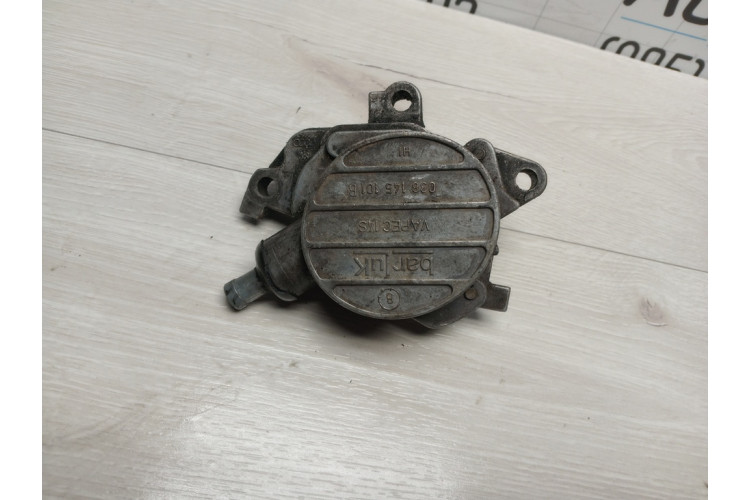 Насос вакуумный 1.9tdi Audi A3 8 (8L1) 1996-2003 038145101B