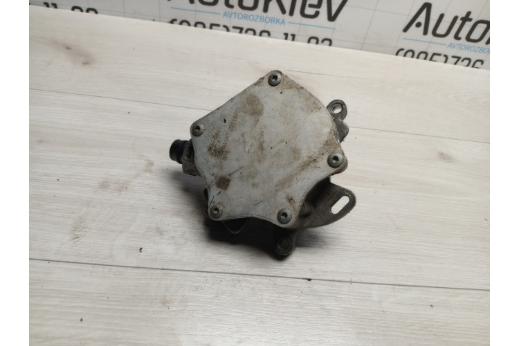 Насос вакуумный 1.6 EcoBoost Ford Focus III 2011-2019 BM5G2A451FB