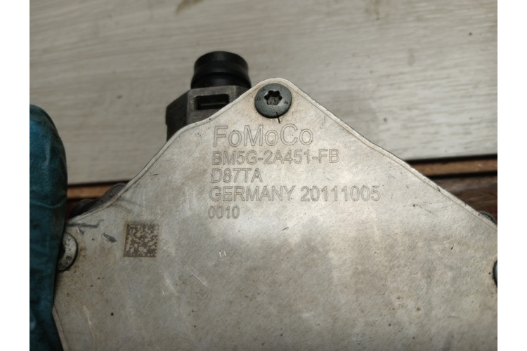 Насос вакуумный 1.6 EcoBoost Ford Focus III 2011-2019 BM5G2A451FB