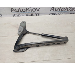  Петля капота левая  Audi A8 (D4) 2010-2017