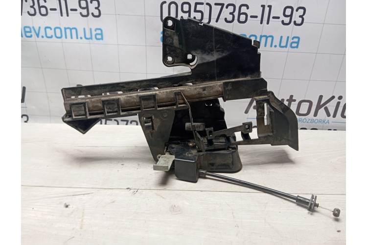 Замок двері задньої лівої Ford Focus II 2008-2011 4M5AA26413BC Замок двері задньої лівої Ford Focus II 2008-2011 4M5AA26413BC