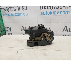 Замок правих дверей VW Golf V 2003-2009