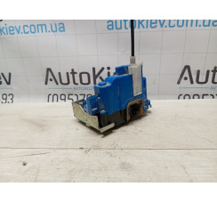 Замок задніх правих дверей Fiat 500L 